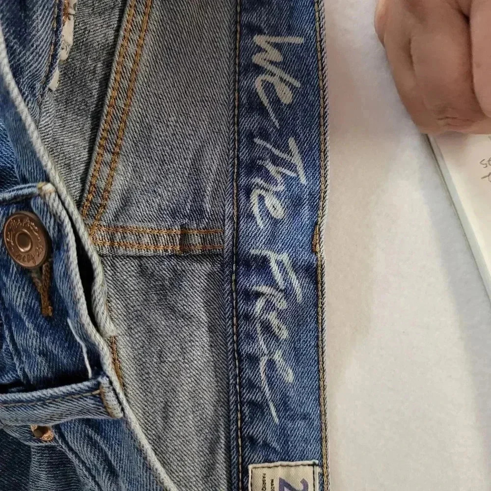 We the free super distress jeans - Picture 9 of 11
